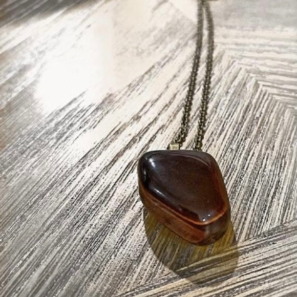 Black Obsidian Crystal Necklace - Picture 1 of 3